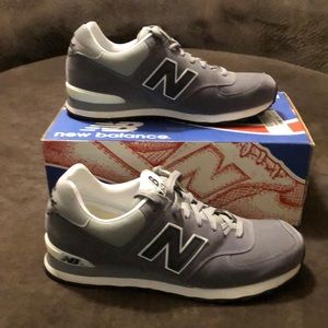 New Balance M574 Grey NuBuck Super Soft Lace Up. Grey / White / Black. 11.5. EUC